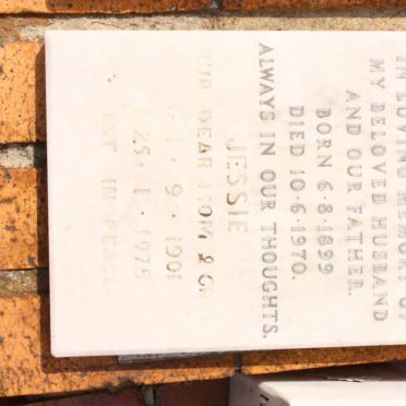 KINNIBURGH Tommy 1899-1970 &amp; Jessie 1901-1979