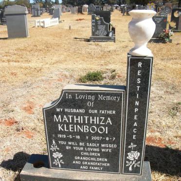 KNAMPULE Mathithiza Kleinbooi 1919-2007