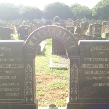 LABUSCHAGNE Gerhardus Petrus Jacobus 1879-1952 &amp; Elizabeth Magdalina 1887-1970