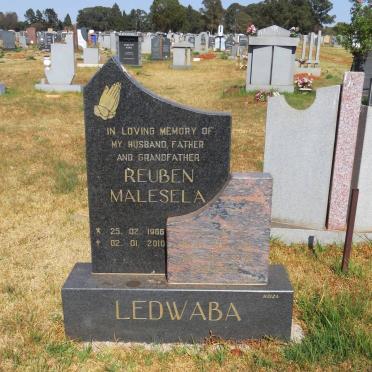 LEDWABA Reuben Malesela 1956-2010