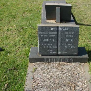LUITERS John P.N. 1906-1986 &amp; Ivy M. 1909-1994