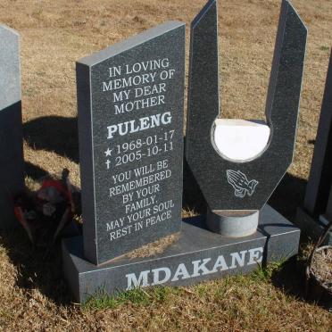 MDAKANE Puleng 1968-12005