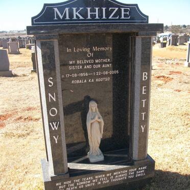 MKHIZE Snowy Betty 1956-2005