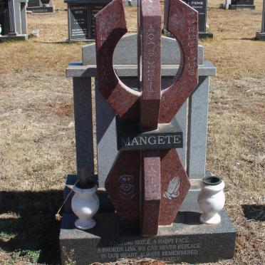 MANGETE Nkouthula Precious 1972-2007
