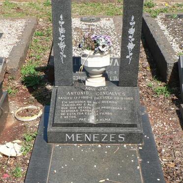 MENEZES Antonio Concalves 1910-1969 &amp; Sophia de Jesus Nasceu 1908-1991