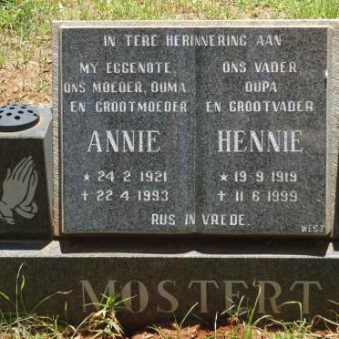 MOSTERT Hennie 1919-1999 &amp; Annie 1921-1993
