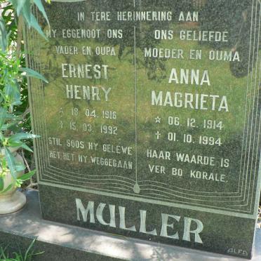 MULLER Ernest Henry 1916-1992 &amp; Anna Magrieta 1914-1994