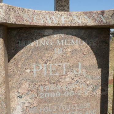 NGWENYA Piet J. 1964-2009