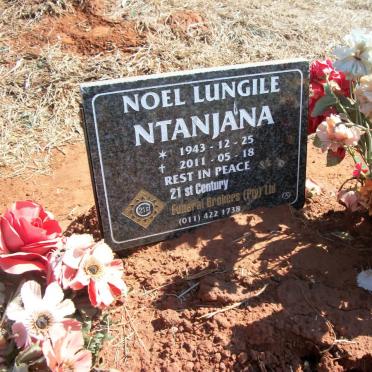 NTANJANA Noel Lungile 1943-2011
