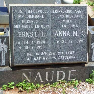 NAUDE Ernst L. 1924-1990 &amp; Anna M.C. 1929-
