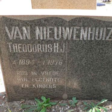 NIEUWENHUIZEN Theodorus H.J., van 1894-1976