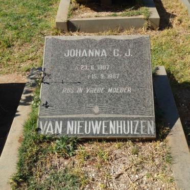 NIEUWENHUIZEN Johanna C.J. 1907-1987