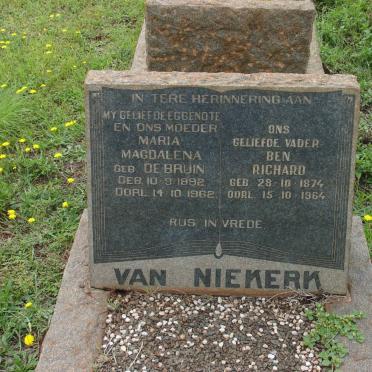 NIEKERK Ben Richard, van 1874-1964 &amp; Maria Magdalena DE BRUIN 1892-1962