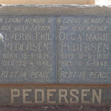 PEDERSEN Severin Emil 1874-1948 &amp; Olga Marie 1875-1949