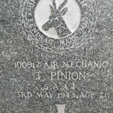 PINION T. -1945