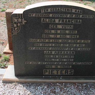 PIETERS Jan Abraham 1887-1967 &amp; Alida Francina VUYK 1893-1946