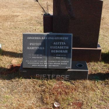 PIETERSE Pieter Martinus 1947-2004 &amp; Aletta Elizabeth Deborah 1940-2000