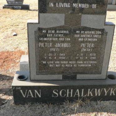 SCHALKWYK Pieter Jacobus, van 1945-1998 :: Pieter 1970-1998