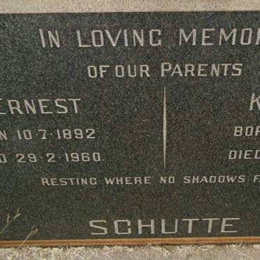 SCHUTTE C. Ernest 1892-1960 &amp; Kathleen 1905-1965