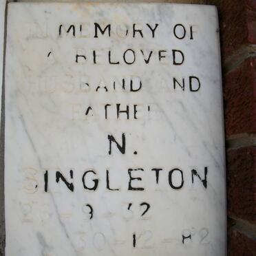 SINGLETON N. 1932-1982
