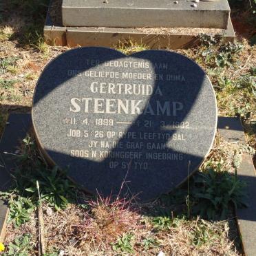 STEENKAMP Gertruida 1899-1982