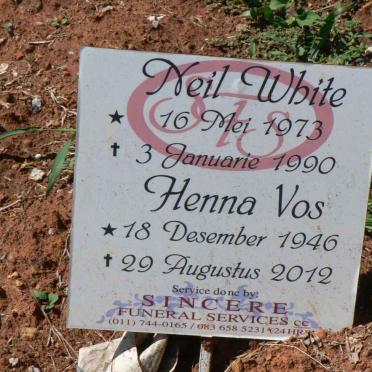 WHITE Neil 1973-1990 :: VOS Henna 1946-2012