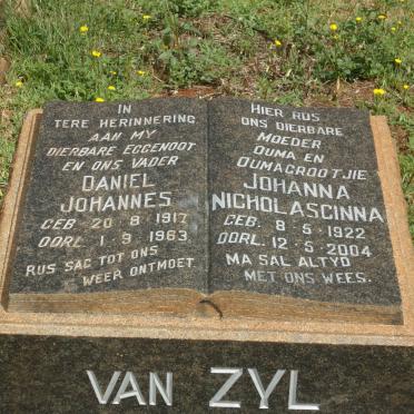 ZYL Daniel Johannes, van 1917-1963 &amp; Johanna Nicholascinna 1922-2004