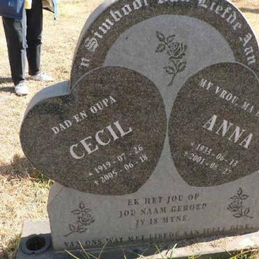? Cecil 1919-2005 &amp; Anna 1933-2001