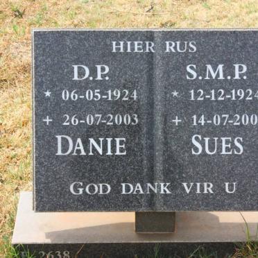 ? D.P. 1924-2003 &amp; S.M.P. 1924-2006