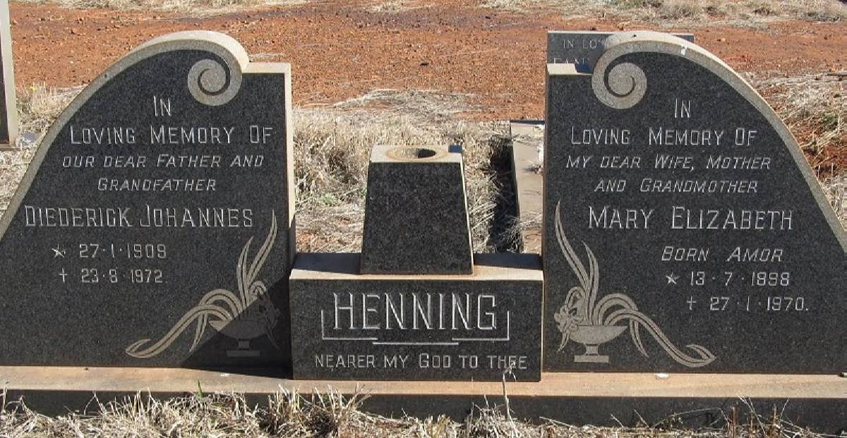 HENNING Diederick Johannes 1909-1972 &amp; Mary Elizabeth AMOR 1898-1970