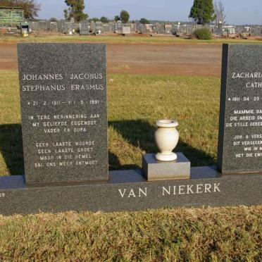 NIEKERK Johannes Jacobus Stephanus Erasmus, van 1911-1991 &amp; Zacharia Johanna Catharina 1911-1996