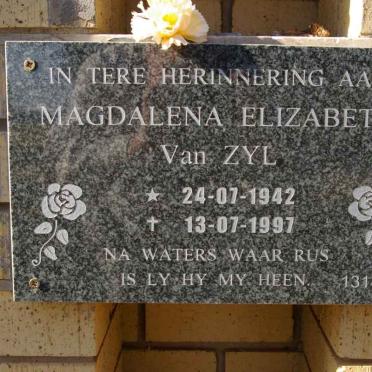 ZYL Magdalena Elizabeth, van 1942-1997