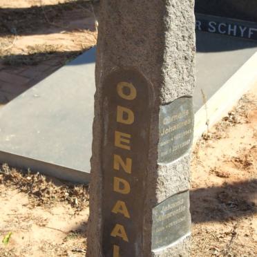 ODENDAAL Cornelis Johannes 1941-2007 &amp; Johanna Amarentie 1941- _1