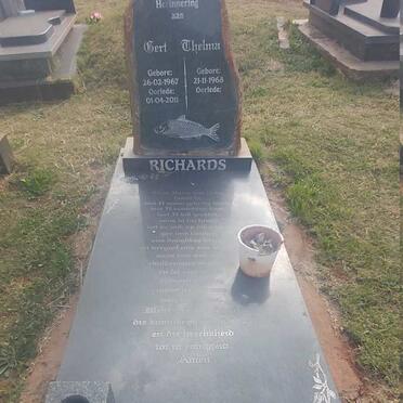 RICHARDS Gert 1967-2011 &amp; Thelma 1968-