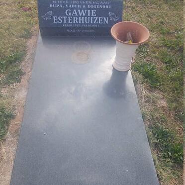 ESTERHUIZEN Gawie 1947-2011