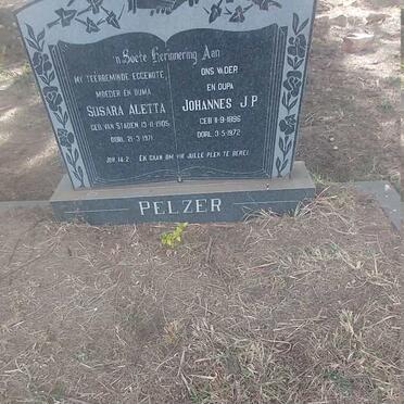 PELZER Johannes J.P. 1896-1972 &amp; Susara Aletta VAN STADEN 1905-1971