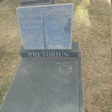 PRETORIUS P.F.M. 1995-1995