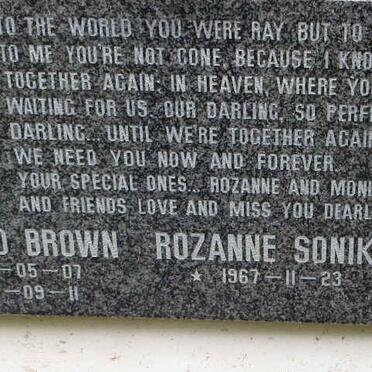 BROWN Raymond 1965-1993 &amp; Rozanne Sonik 1967- :: BROWN Monique 1991-