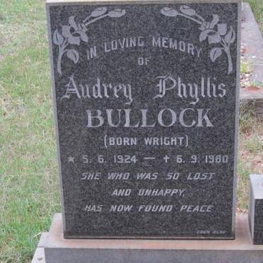 BULLOCK Audrey Phillis nee WRIGHT 1924-1980