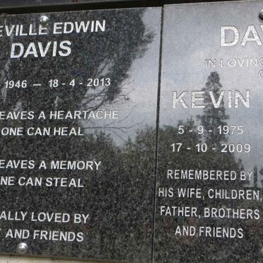 DAVIS Neville Edwin 1946-2013 :: DAVIS Kevin 1975-2009 :: DAVIS Greg 1971-2011