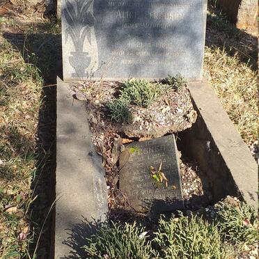 FERGUSON Alice nee MITROVICH 1930-1969 :: WESNER Alice 1954-1984 _1