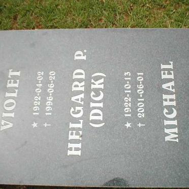 GRANGE Thomas le, 1954-1991 :: LE GRANGE Violet 1922-1996 :: LE GRANGE Helgard P. 1922-2001 :: LE GRANGE Michael 1960-
