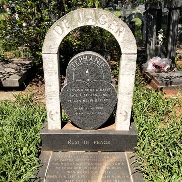 JAGER Stephanie, de 1990-1991