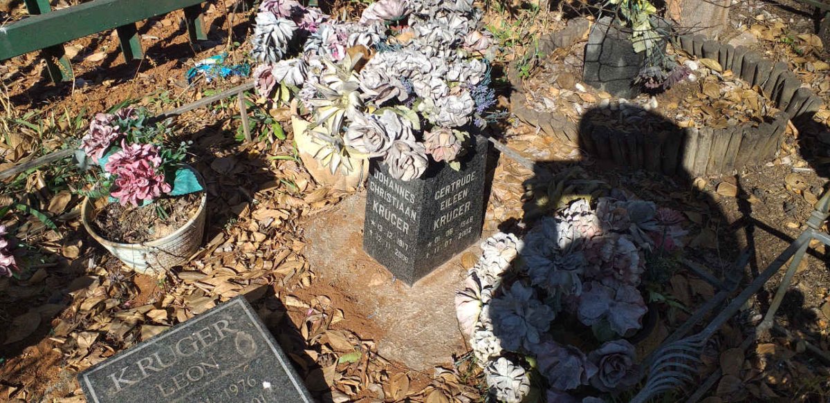 KRUGER Johannes Christiaan 1917-2006 & Gertrude Eileen 1946-2002