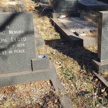 LLOYD Mary Etta 1887-1880 :: LLOYD Ralph 1922-1974 