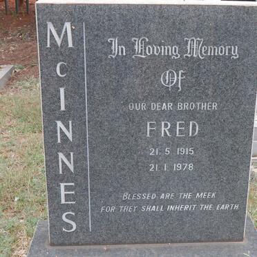 MCINNES Fred 1915-1978