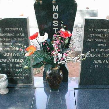 MOSTERT Johan Gerhardus 1913-1985 &amp; Alberta Elizabeth Adriana 1920-