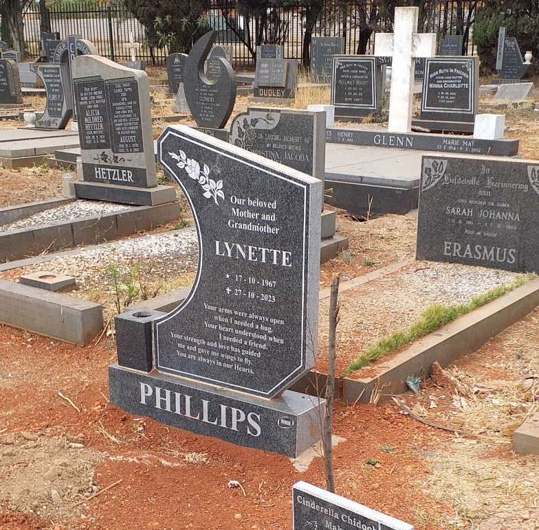 PHILLIPS Lynette 1967-2023