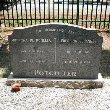 POTGIETER Frederick Johannes 1889-1962 &amp; Johanna Petronella 1893-1975