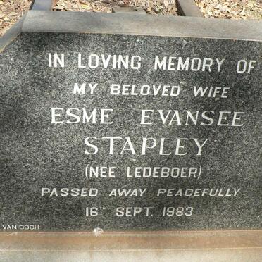 STAPLEY Esmé Evansee nee LEDEBOER -1983